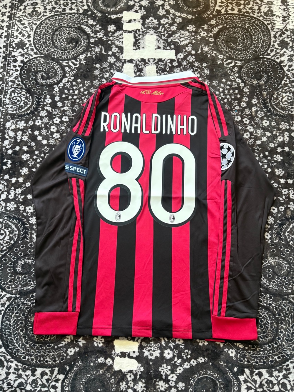 Ronaldinho #80 AC Milan 2009/10 Long Sleeve Jersey Retro - Men’s Sizes - Picture 2 of 8